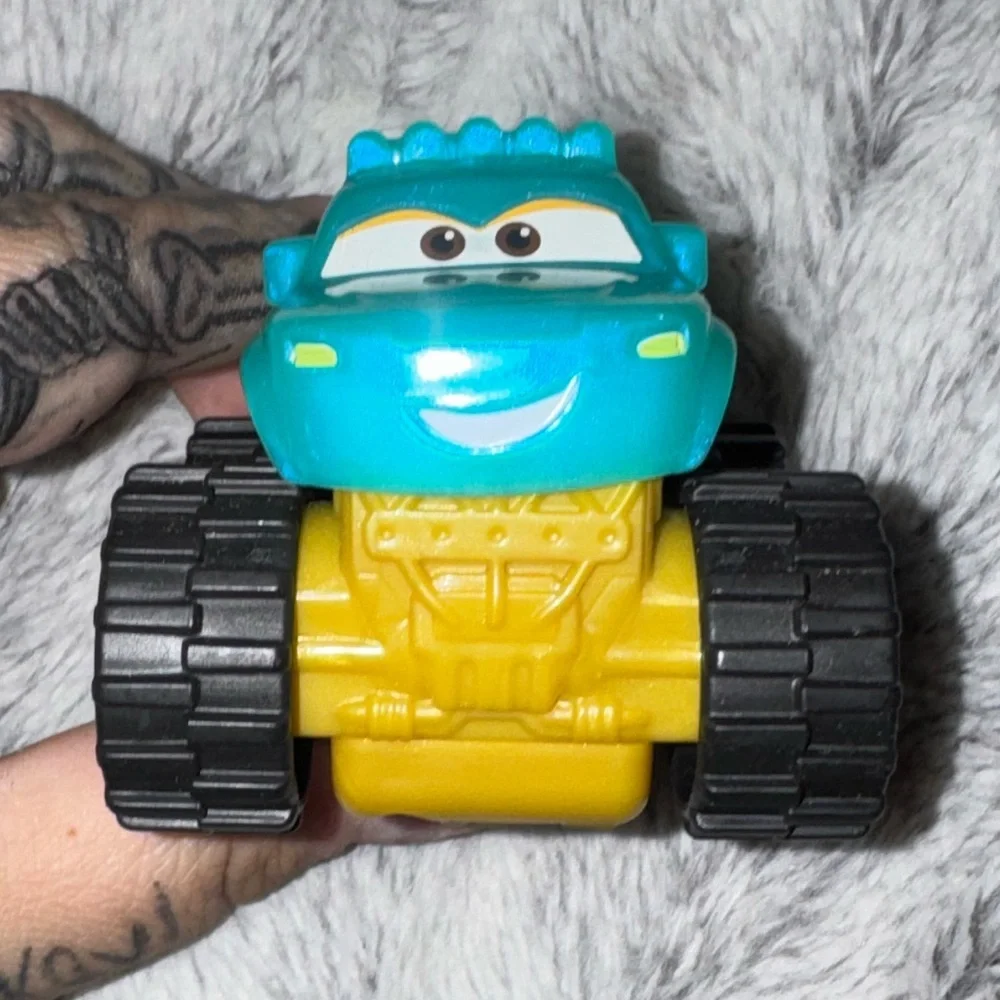 McDonald’s Disney Pixar Cars On The Road Circus Stunt Ivy Toy Vehicle